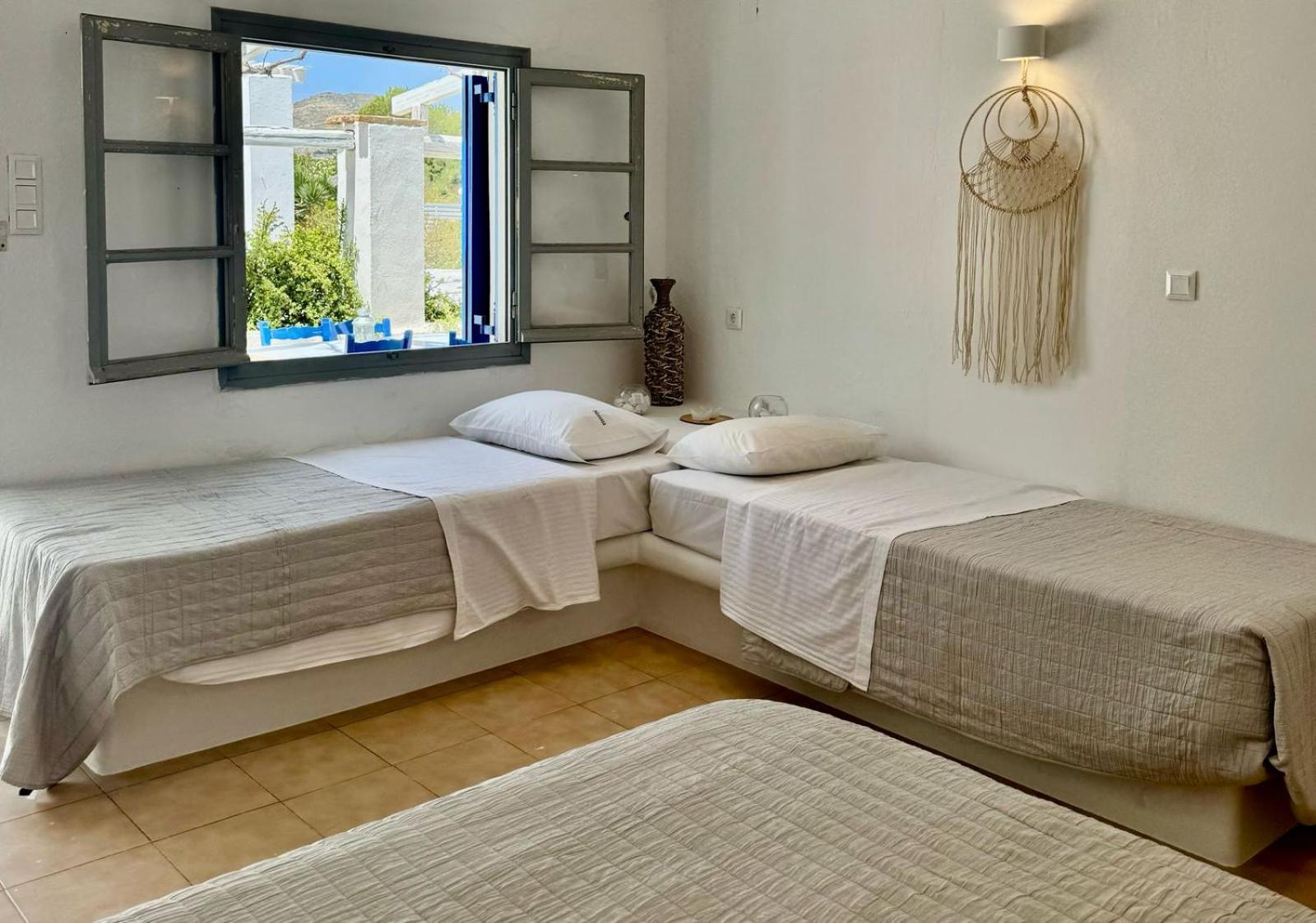 Paros By Kottas 3*